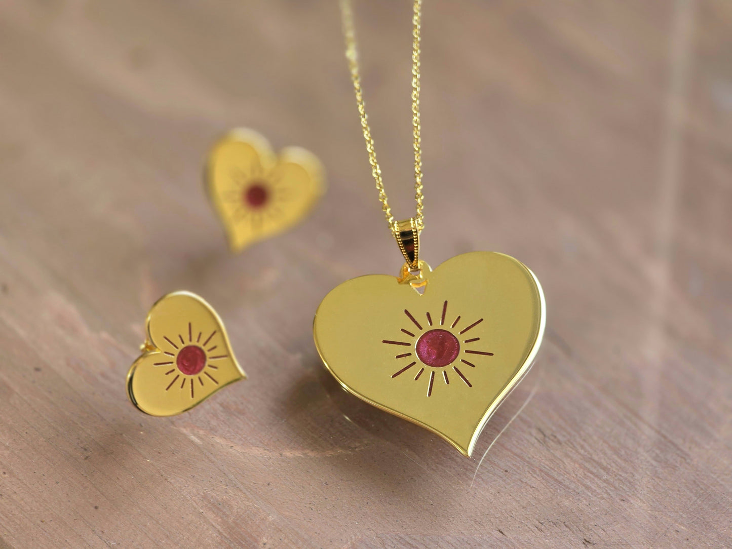 The Solar Heart - Gold plated necklace