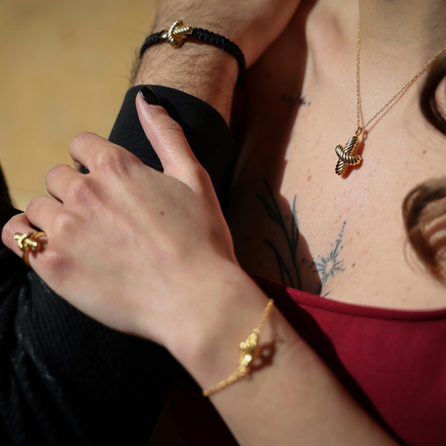 The Connection - Gold-plated necklace (women)