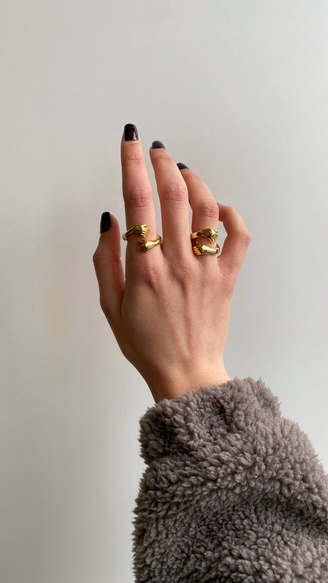 The Strong Hug - Gold plated ring