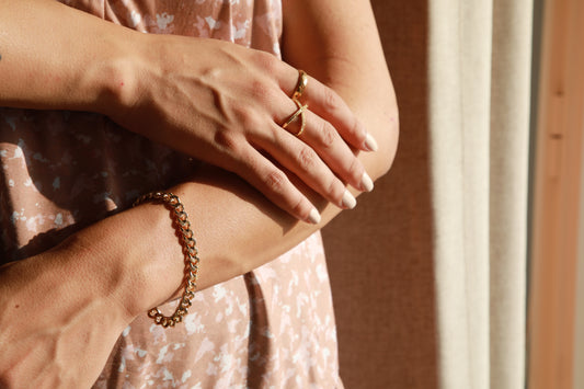 The Sleek Harmony - Gold plated chain bracelet