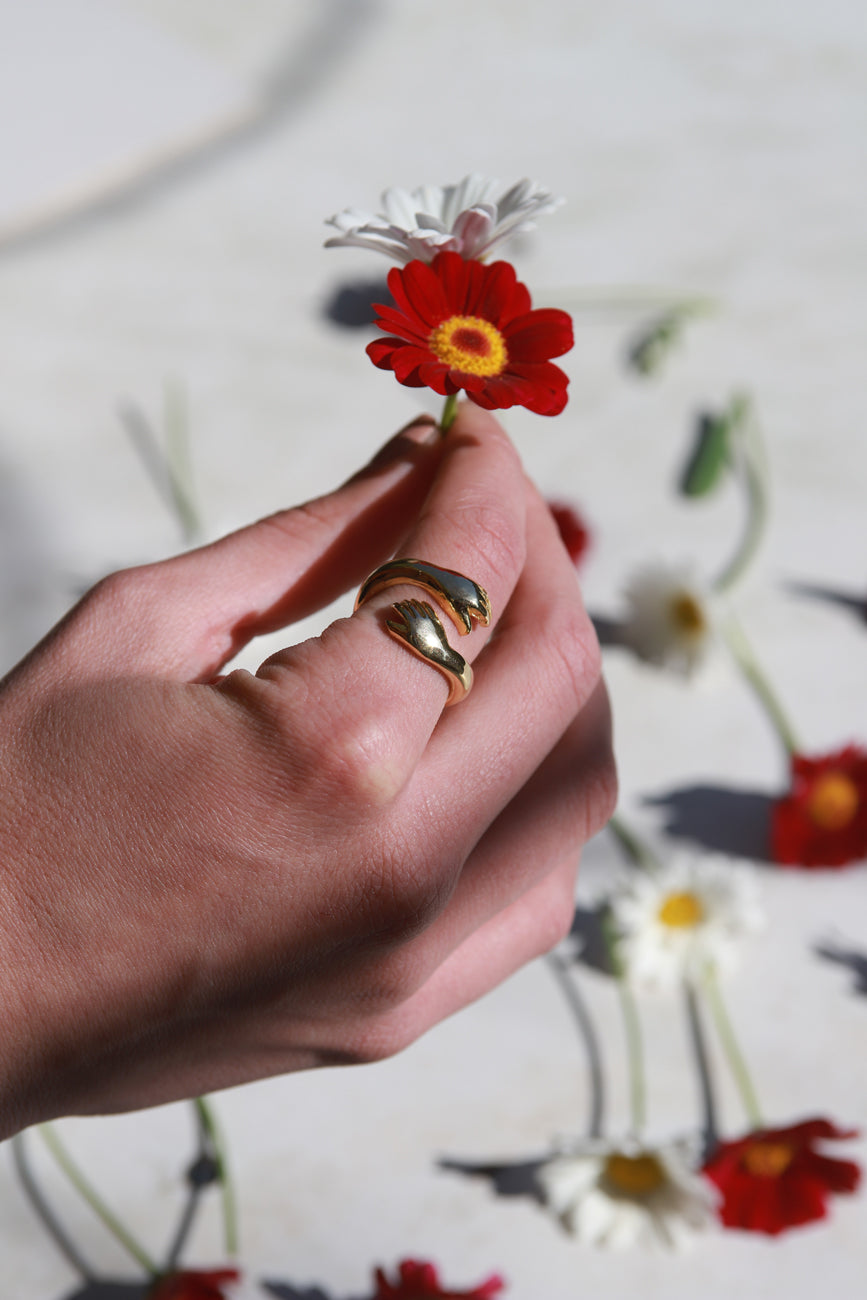 The Strong Hug - Gold plated ring