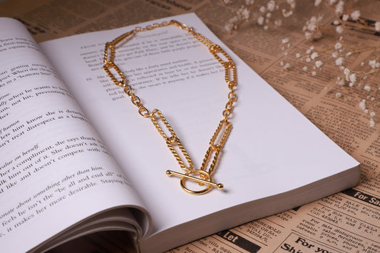 The Twisted Touch - Gold plated necklace