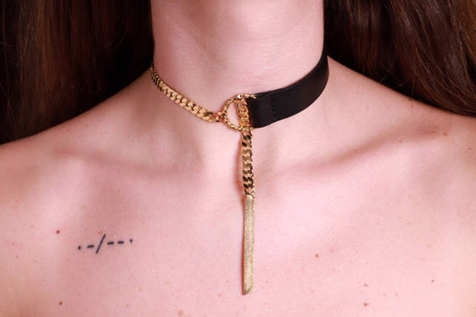 The Unusual - Gold plated & leather choker